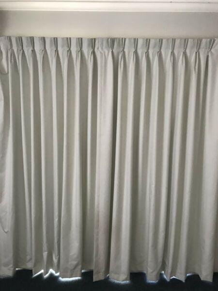 Curtains - block out -white/natural - pinch pleat ($150 for the lot)