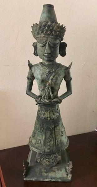 beautiful ANTIQUE verdigris SOUTH EAST Asian Bronze statue BUDDHA
