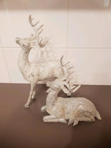Standing & sitting silver deer - christmas decor