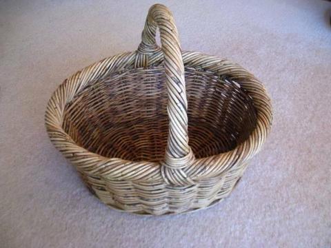 LARGE OVAL CANE BASKET WITH HANDLE