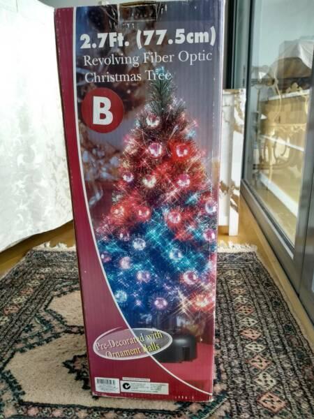 Brand new 5 star 77.5cm High Fibre Optic Christmas Tree