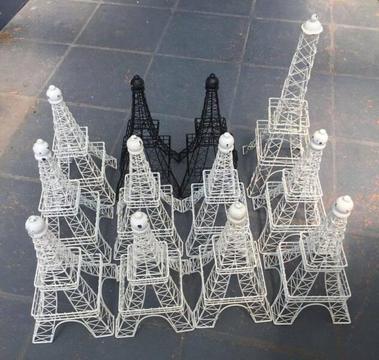 12 Eiffel Towers Party Decorations