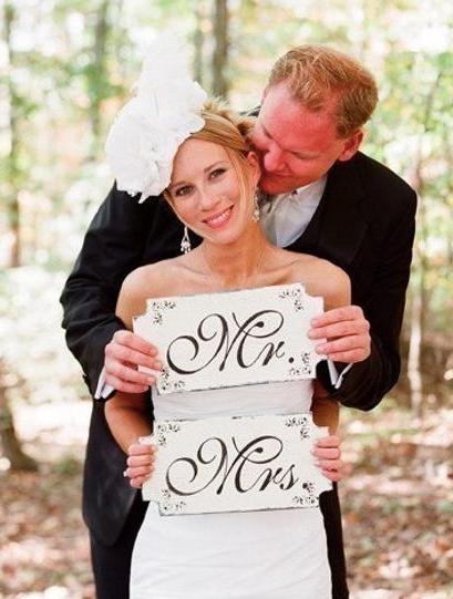 Wedding Signs Decor Cottage Vintage Style MR. and MRS
