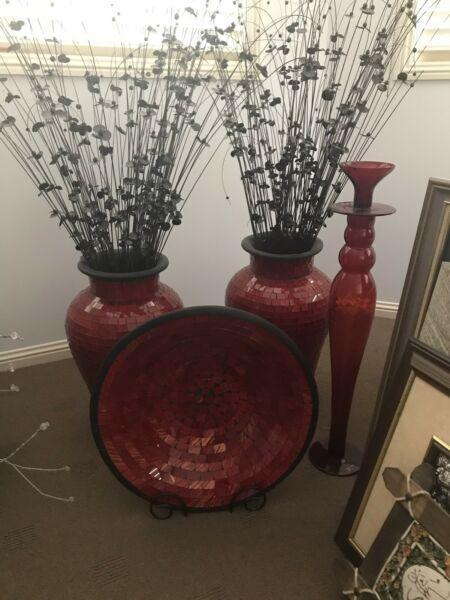 Red mosaic vase and mosaic setting plate