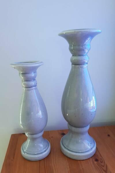 Early settler candle holder x2