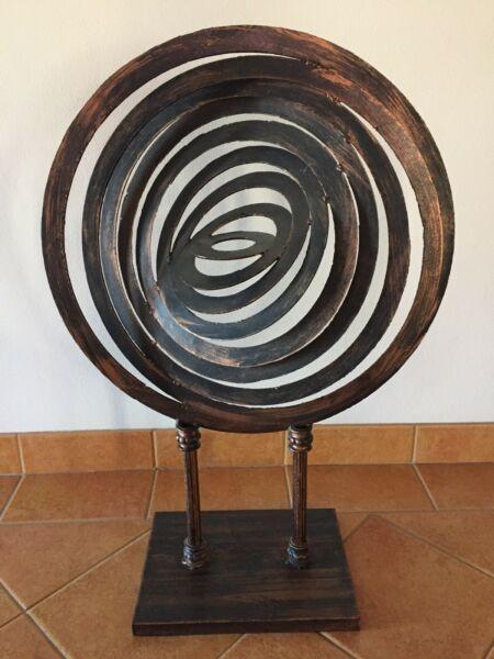 Metal Sculpture in near new condition