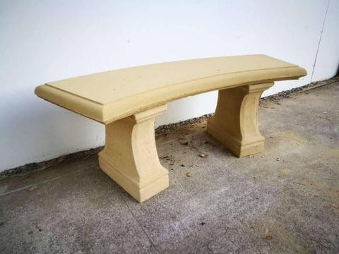 1.3m curved outdoor bench seat