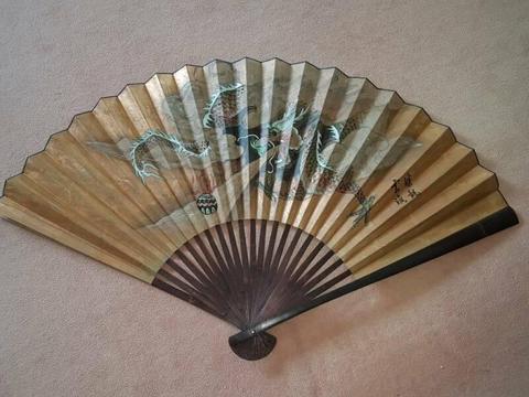 Chinese Collectable Decorative Fan (Dragon Them) Hand Painted