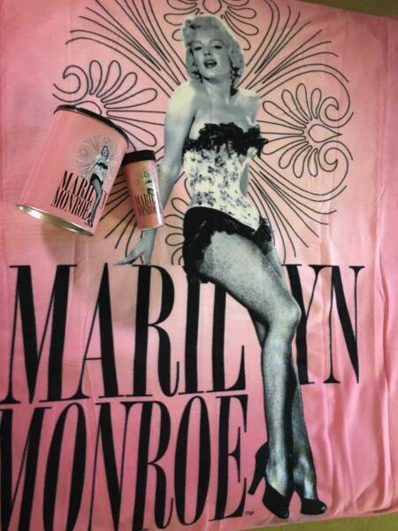Marilyn Monroe collectors Tin, Blanket and travel Mug