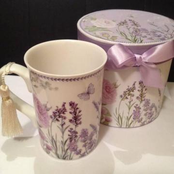 Tea, Coffee Mug in Decorative Gift Box,NEW