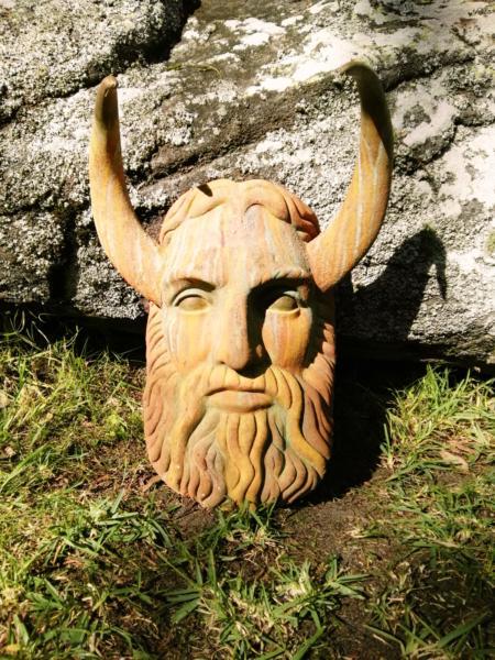 Odin plant holder sculpture