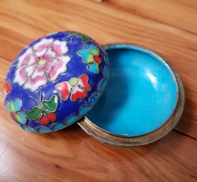 Small painted round ceramic trinket box