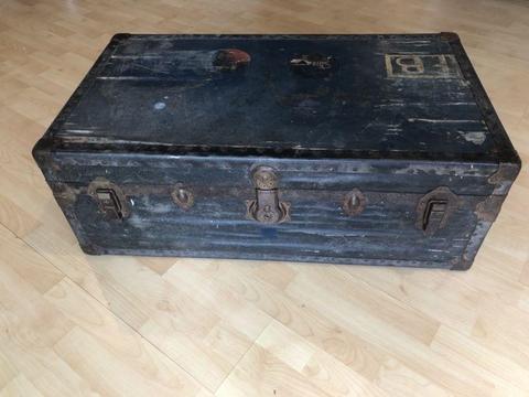 Vintage Large Suitcase/Trunk
