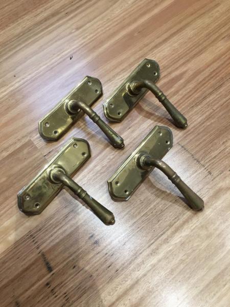 4 Brass Door lever handles - Hampton's style