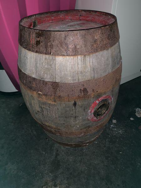 Wine / beer barrel