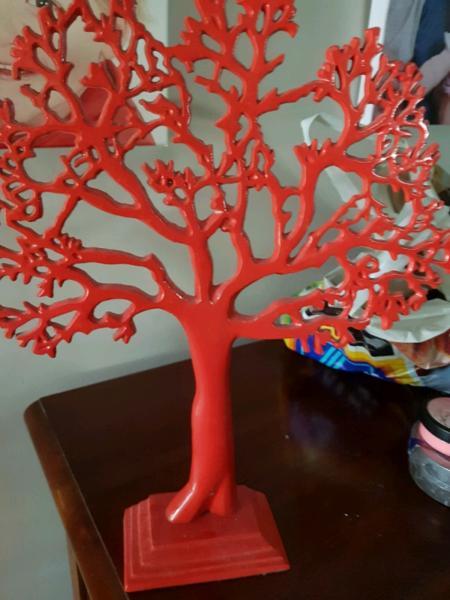 Metal red tree of life