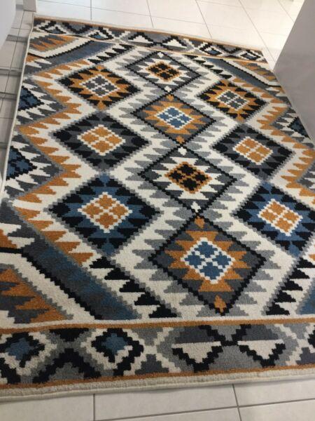 FLOOR RUG ( AS NEW ) TRIBAL DESIGN