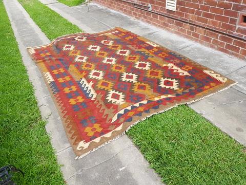 Brand New Hand knotted wool persian rug 3m x 2m kilim