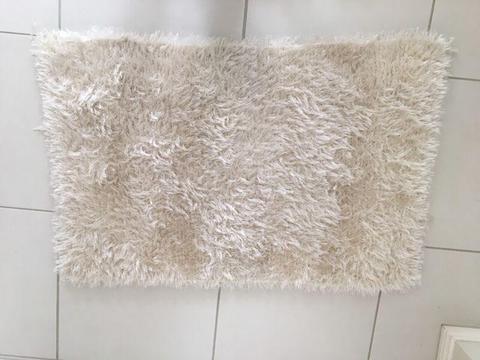 Hand made shaggy rugs and throw