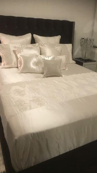 Bridal queen bedroom quilt set