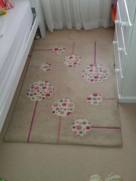 Wool blend kids / girls rug