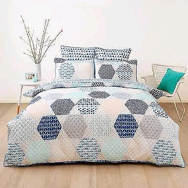 Quilted King / Queen Bed Set