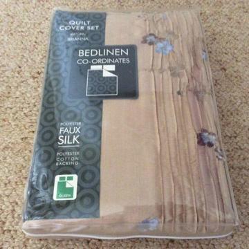 BRAND NEW QUEEN BED QUILT COVER SET