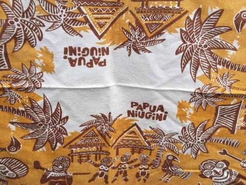 Souvenir Papua Nuigini Guinea table cloth 110 x 140