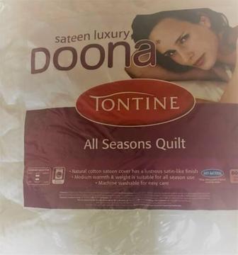 TONTINE ALL SEASONS DOUBLE BED QUILT BRAND NEW