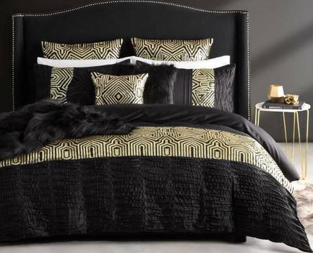 Ritz Gold King Size Quilt Cover Set, Brand New In pack