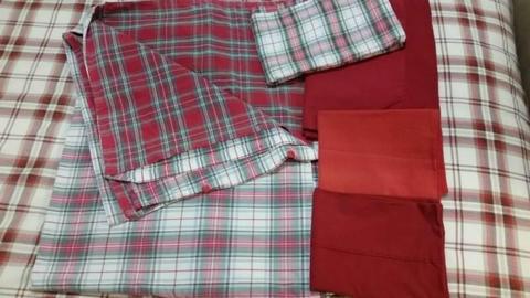 Single Bed Tartan Doona Quilt Cover w/ Red Valance &Pillowcases