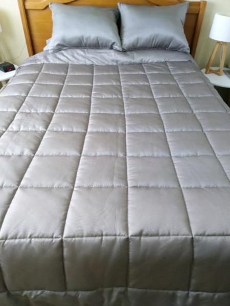 Bedspread, Queen Size