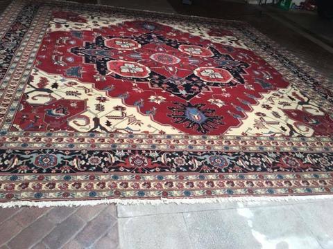 Exquisite rug, hand knotted Large size 4.3m x 4.6m - 100% wool