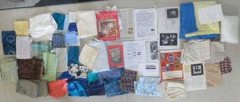MIXED BAG OF QUILTING/PATCHWORK MATERIALS PLUS BOOK & LOADS MORE