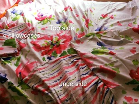 New. Micro Fibre Queen Bed Quilt Cover With 4 Pillowcases