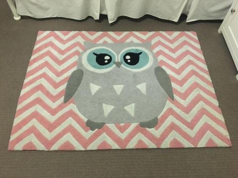 Carved Rug - Owl on Pink & White Chevron