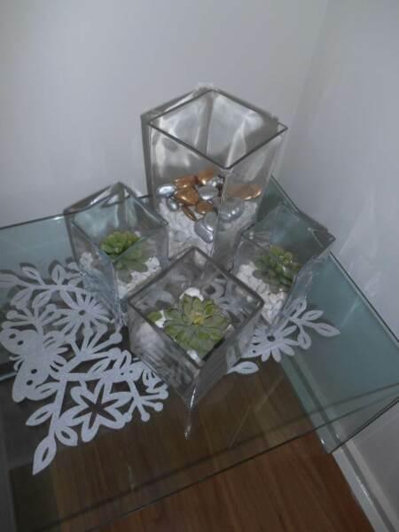 Quattro Glass Vases with flower, stone and pebble decorations