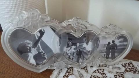 Mikasa made in Germany Frost Glass triple photo Roses motif frame