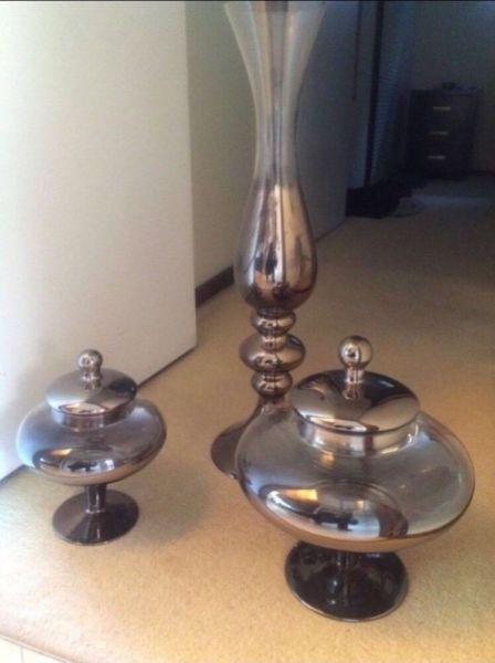 Home Art Deco vintage vase vessels set of 3