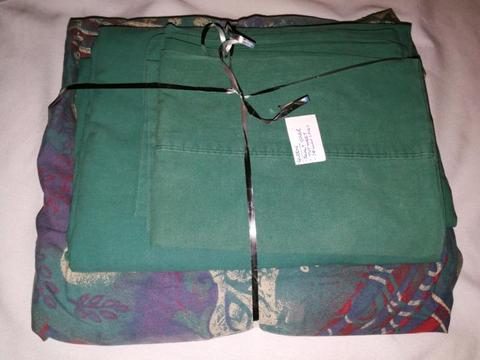 QUEEN Quilt Cover, Top Sheet & 2 Pillow Cases