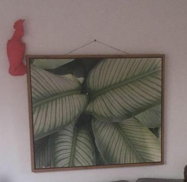 Green Leaf Print Picture Hanging