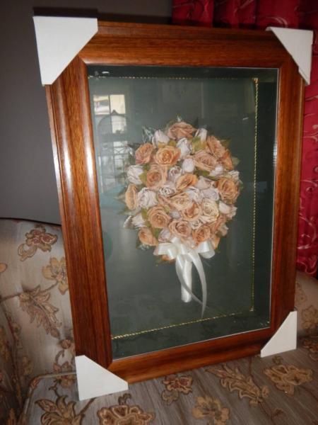 shadow box picture frame