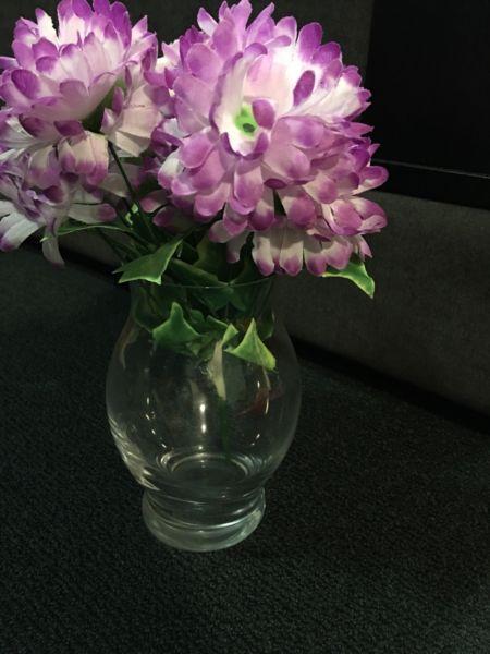 Great value - Flower vase with flowers: Price lowered for quick sale