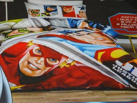 Justice League Queen Bed Quilt Cover Set (New and Sealed)