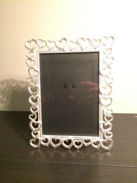 Silver frame with heart & rhinestone/diamante border