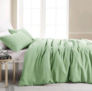 NEW Dreammaker Amber Waffle Lime King Quilt Cover Ser