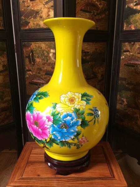 56CM Chinese Porcelain Vase of Peony Flowers on Royal Yellow