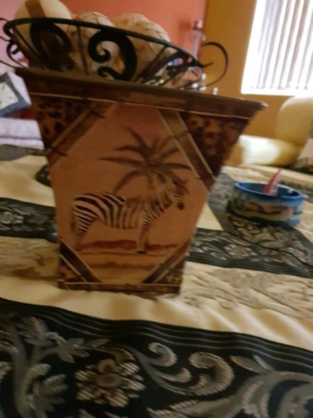 New Kiwi Vase
