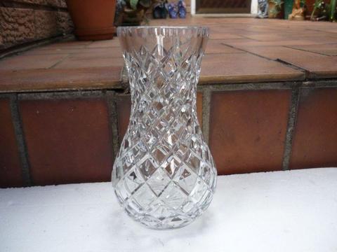 Pine apple shaped crystal vase