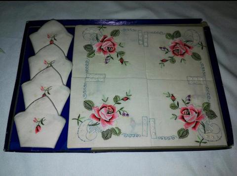 VINTAGE Embroidered Tea Set, Tablecloth & Napkins